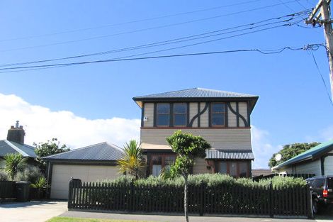 Photo of property in 4 Patrick Street, Petone, Lower Hutt, 5012
