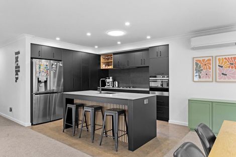 Photo of property in 31 Freedom Drive, Kelvin Grove, Palmerston North, 4414