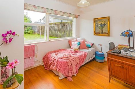 Photo of property in 2/2 Mcdonald Crescent, Mount Wellington, Auckland, 1060