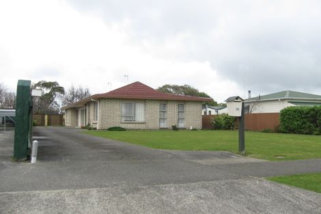 Photo of property in 15 Carthew Street, Feilding, 4702