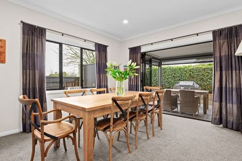 Photo of property in 52 Wiltshire Drive, Huntington, Hamilton, 3210