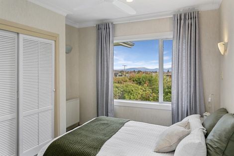 Photo of property in 29 Harvey Street, Waipahihi, Taupo, 3330