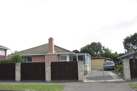 Photo of property in 35 Frensham Crescent, Woolston, Christchurch, 8062