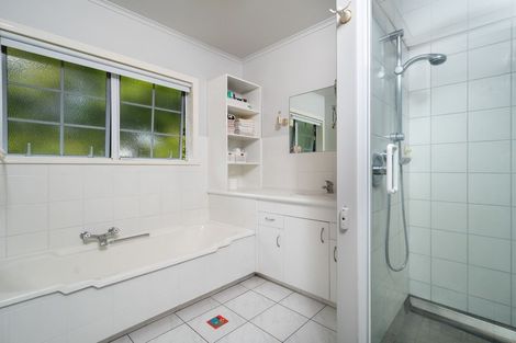 Photo of property in 18 Trig Road, West Harbour, Auckland, 0618