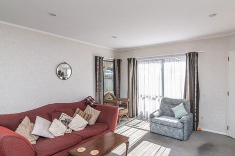 Photo of property in 2 Kaikoura Street, Maupuia, Wellington, 6022