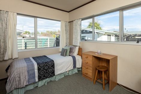 Photo of property in 22 Dundee Drive, Flaxmere, Hastings, 4120