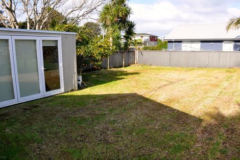 Photo of property in 49 Ocean View Road, Waihi Beach, 3611