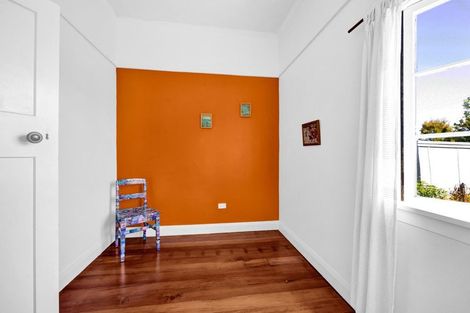 Photo of property in 21 Egmont Street, Patea, 4520