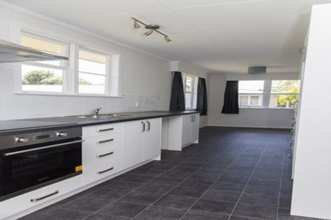 Photo of property in 1 Patea Place, Terrace End, Palmerston North, 4410