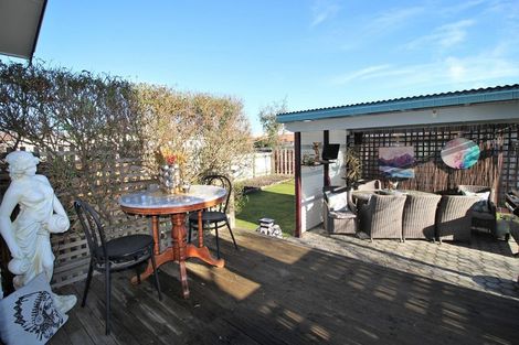 Photo of property in 24 Arnott Street, Alexandra, 9320