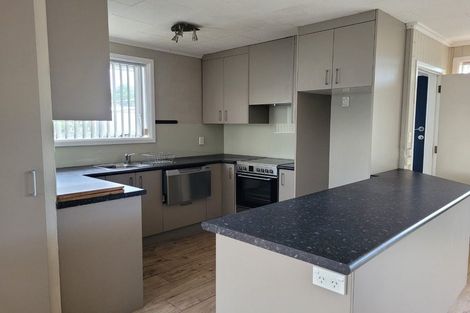 Photo of property in 4 Tulloch Place, Papanui, Christchurch, 8052