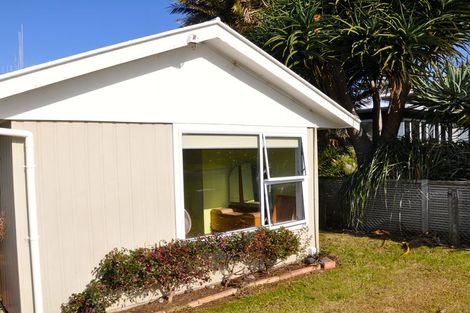 Photo of property in 49 Ocean View Road, Waihi Beach, 3611