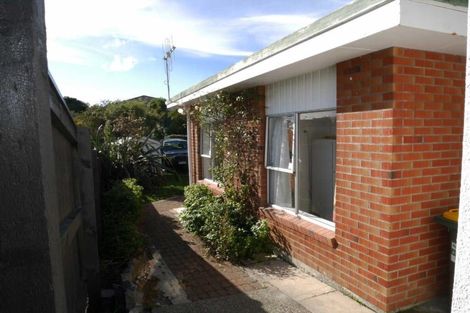 Photo of property in 12 Kowhai Grove, Raumati Beach, Paraparaumu, 5032