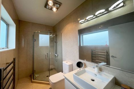 Photo of property in 16 Gumdigger Rise, Silverdale, 0932