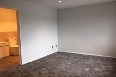 Photo of property in 101 Bordeaux Parade, Te Atatu South, Auckland, 0610