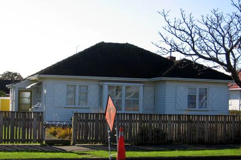 Photo of property in 13 Park Road, West End, Palmerston North, 4412