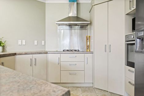 Photo of property in 22a Madison Street, Cambridge, 3434