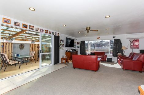 Photo of property in 53 Blake Street, Waitara, 4320