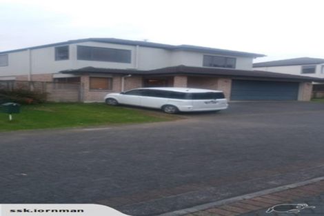 Photo of property in 47c Redoubt Road, Goodwood Heights, Auckland, 2105