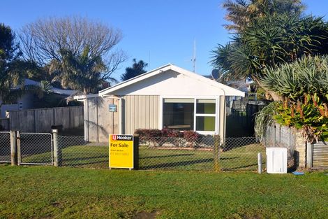 Photo of property in 49 Ocean View Road, Waihi Beach, 3611