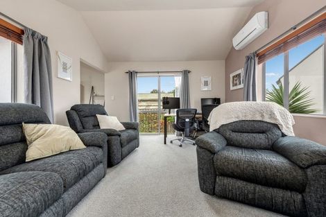 Photo of property in 2b Hall Avenue, Mangere, Auckland, 2022