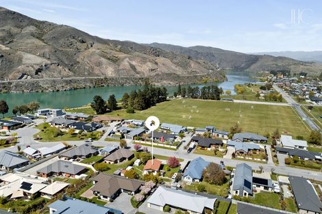 Photo of property in 8 Sunhaven Cove, Cromwell, 9310