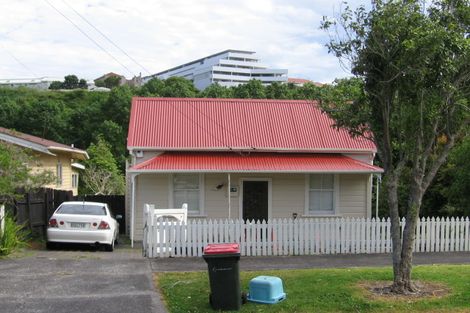 Photo of property in 37 Fourth Avenue, Kingsland, Auckland, 1021