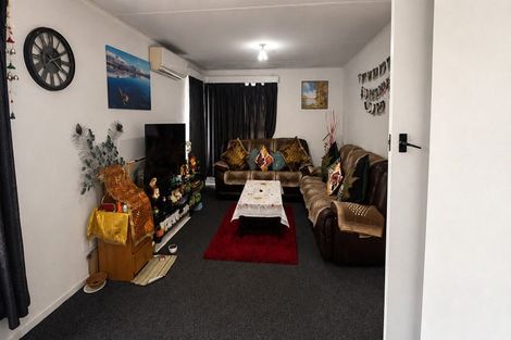 Photo of property in 13 Mclean Avenue, Papatoetoe, Auckland, 2025