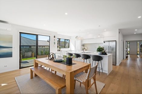 Photo of property in 9 Centre Crescent, Wanaka, 9305