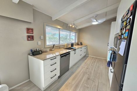 Photo of property in 5 Cargill Place, Frankleigh Park, New Plymouth, 4310