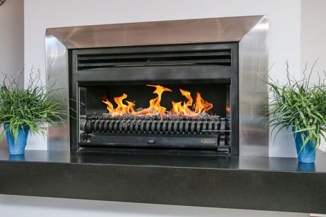 Photo of property in 6 Parker Avenue, New Lynn, Auckland, 0600