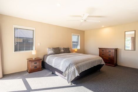 Photo of property in 10 Rhoboro Road, Twizel, 7901