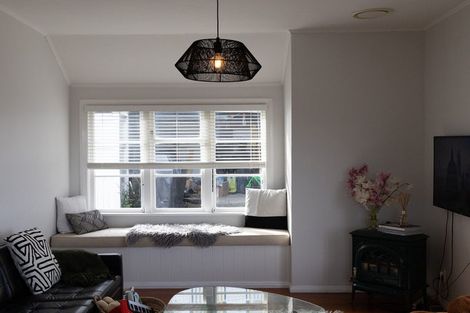 Photo of property in 1/27 Huka Road, Birkenhead, Auckland, 0626