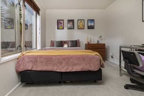 Photo of property in 17 West Hoe Heights, Orewa, 0931