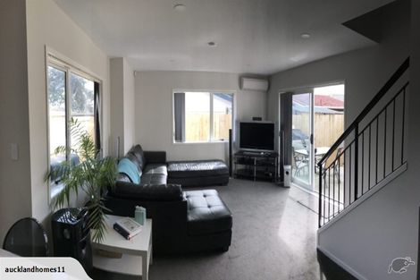 Photo of property in 4 Ruhanui Lane, Pakuranga Heights, Auckland, 2010