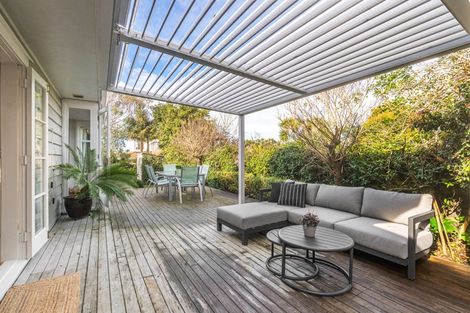 Photo of property in 12 Midway Avenue, Castor Bay, Auckland, 0620