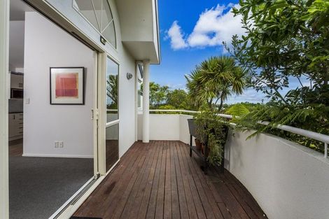 Photo of property in 8 Caversham Drive, Torbay, Auckland, 0630