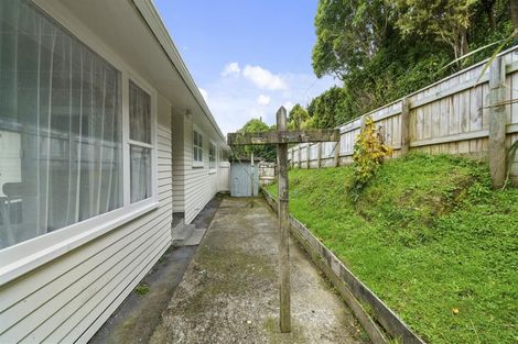 Photo of property in 10b Bull Avenue, Wainuiomata, Lower Hutt, 5014