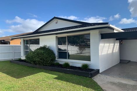 Photo of property in 8 Cromdale Avenue, Highland Park, Auckland, 2010