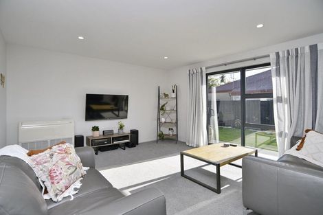 Photo of property in 411a Bower Avenue, Parklands, Christchurch, 8083