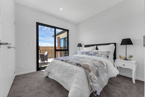 Photo of property in 27 Korowhiti Road, Clarks Beach, 2122