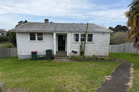 Photo of property in 66 Banks Street, Marfell, New Plymouth, 4310