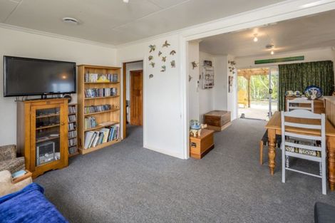 Photo of property in 9 Minnie Street, Shannon, 4821