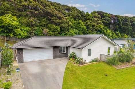 Photo of property in 15 Banks Boulevard, Whitby, Porirua, 5024