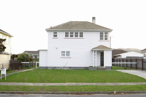Photo of property in 41 Chapman Crescent, Naenae, Lower Hutt, 5011