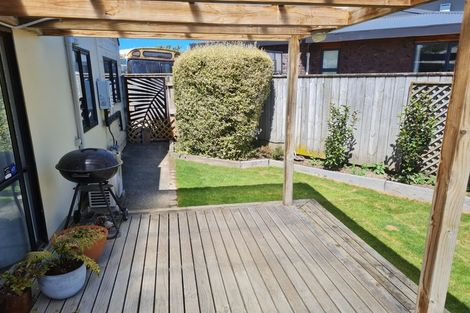 Photo of property in 24b Dorset Crescent, Hokowhitu, Palmerston North, 4410