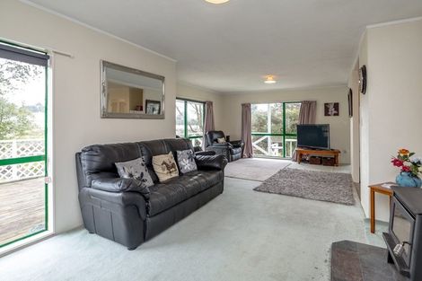 Photo of property in 32 Bidwills Cutting Road, Greytown, 5794