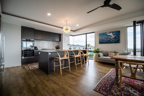 Photo of property in 1a Mission Street, Moturoa, New Plymouth, 4310