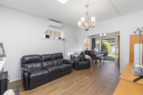 Photo of property in 26 Kauri Street, Eastbourne, Lower Hutt, 5013