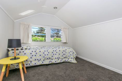 Photo of property in 6 Parker Avenue, New Lynn, Auckland, 0600